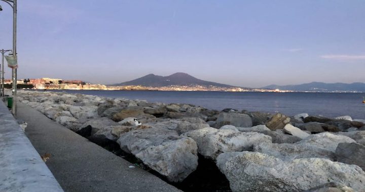 Stagione balneare a Napoli