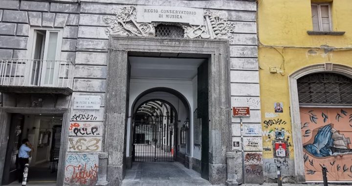 Scuola, conservatorio di Napoli