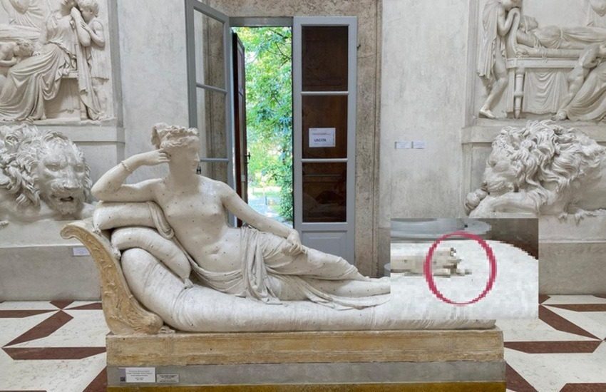 Turista danneggia statua del Canova per un selfie