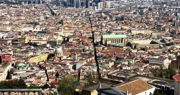 Napoli decoro urano