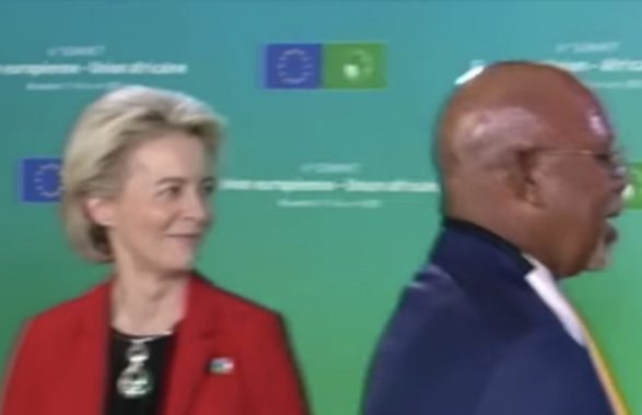 Sofa gate 2: Ursula von der Leyen ignorata di nuovo