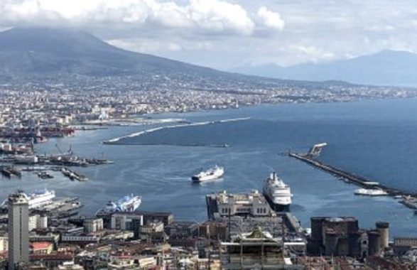 Ucraina: Napoli pronta ad accogliere i profughi