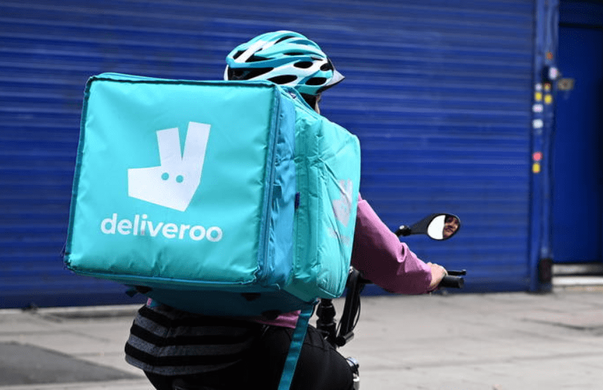 Deliveroo taglia il suo personale: “Operiamo in un contesto difficile”