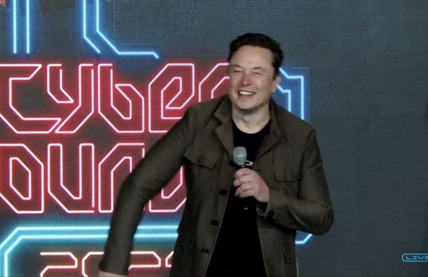A Elon Musk stipendio da 56 miliardi di dollari: nessun ceo ha mai guadagnato più di lui (VIDEO)