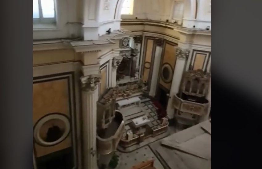 Incredibile scoperta a Napoli: il b&b che affaccia in una chiesa storica