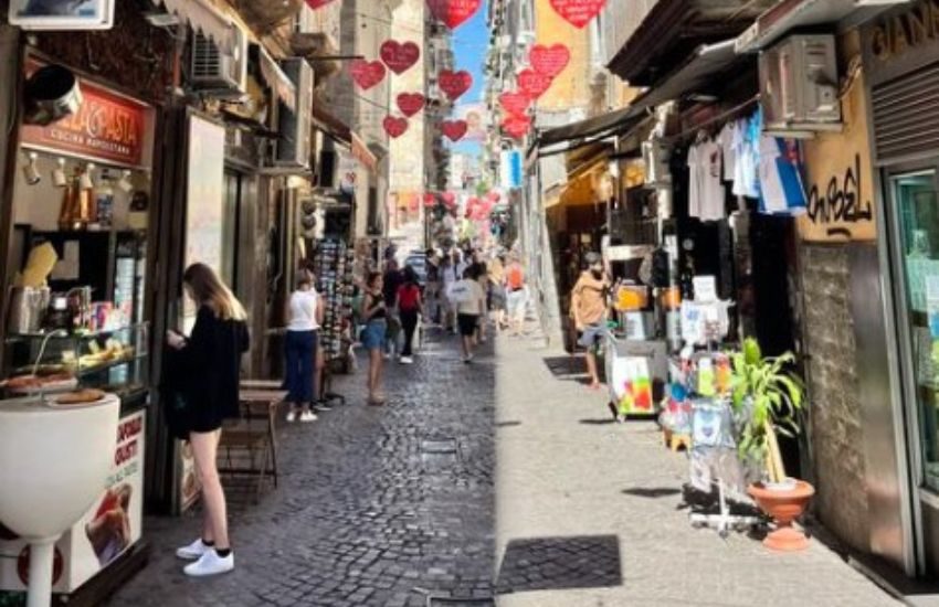 Terrore nel cuore di Napoli, sparatoria tra i vicoli ed esplosione di una bomba