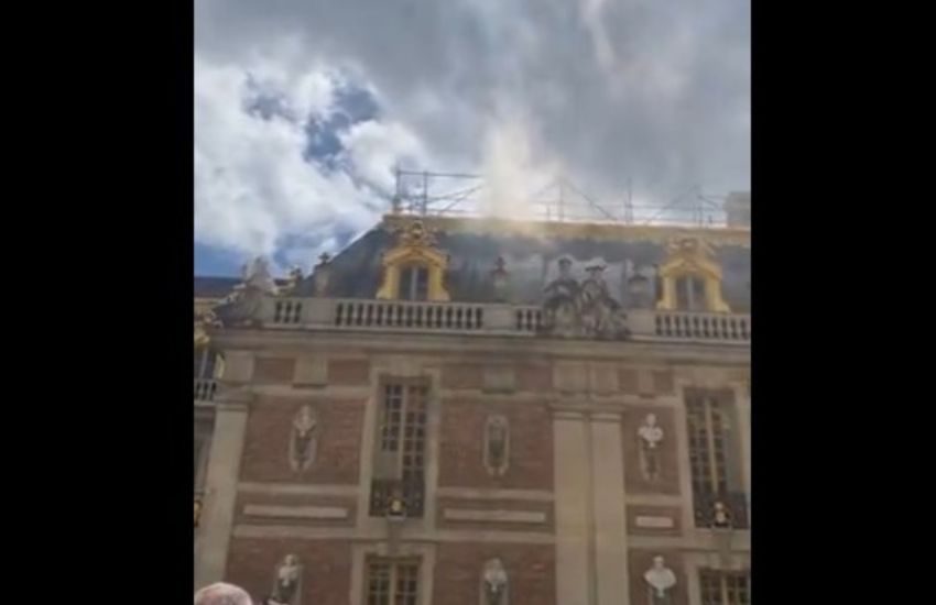 Caos e panico alla Reggia di Versailles: esce fumo nero dal castello [VIDEO]