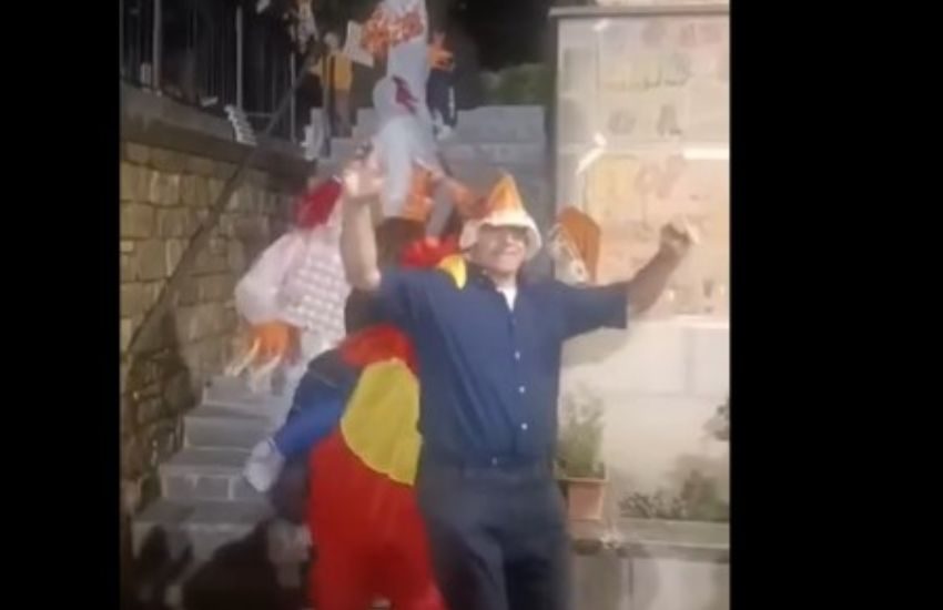 Il sindaco di Maiolo si traveste da pollo per festeggiare la sua rielezione: ecco perché l’ha fatto [VIDEO]