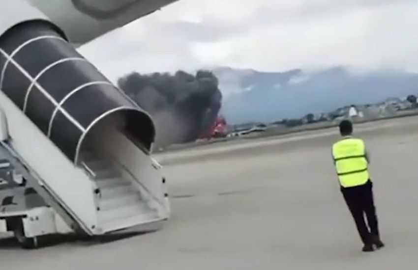Terribile schianto di un aereo: morti 19 passeggeri, si salva solo il pilota