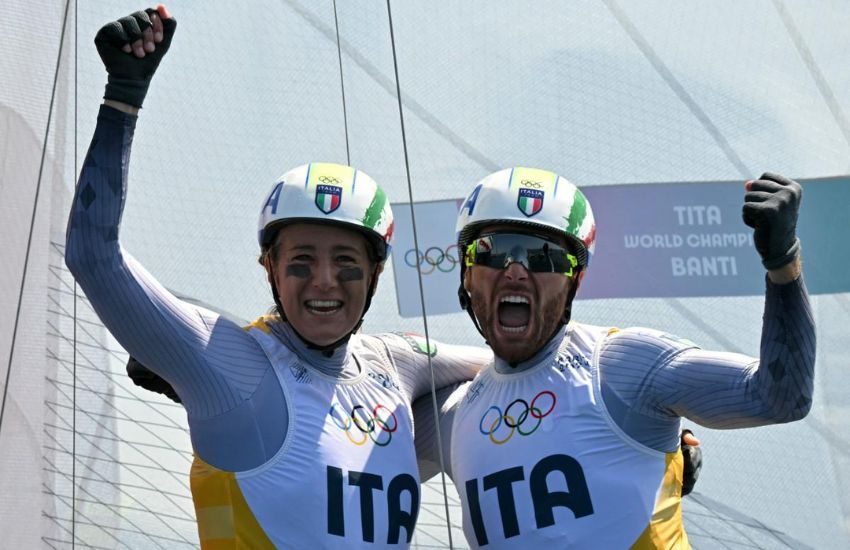 Olimpiadi, Tita e Banti si confermano i migliori della vela: è il decimo oro dell’Italia