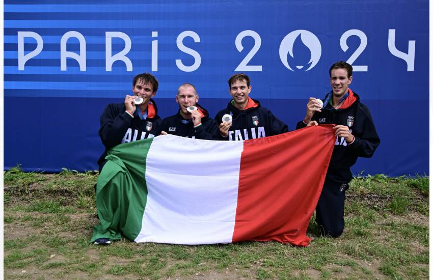 Argento olimpico nel 4 di coppia: la toccante dedica dell’equipaggio delle Fiamme Gialle di Sabaudia