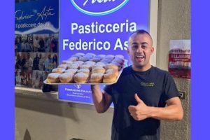 Morto in un incidente in scooter Federico Asta, il pasticciere dei vip: “Voleva donare bomboloni ai volontari di Bologna”