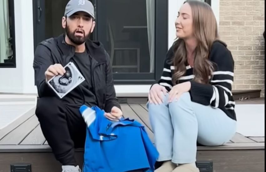 Eminem diventa nonno: il rapper scoppia in lacrime alla notizia [VIDEO]