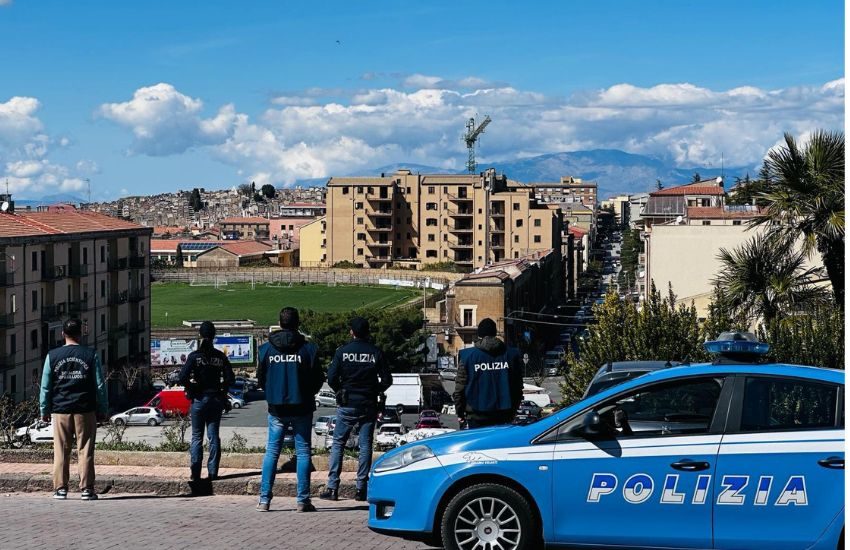 Enna, la Polizia partecipa al progetto “uniti contro la violenza per costruire un calcio migliore”