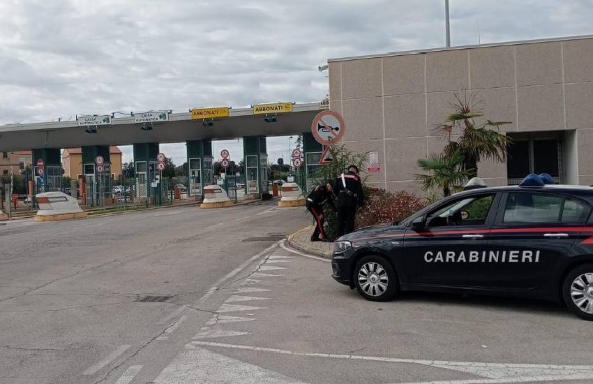 Ruba all’interno del MOF: messo in fuga dalla vigilanza. Le indagini dei carabinieri