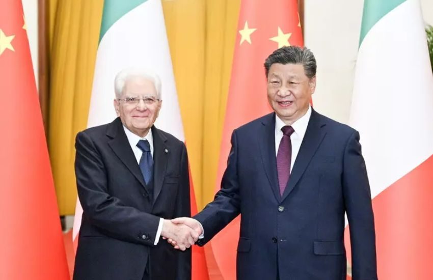 Xi Jinping dona un pezzo di Luna a Mattarella: “Siamo in piena sintonia per il bene dei nostri Paesi”