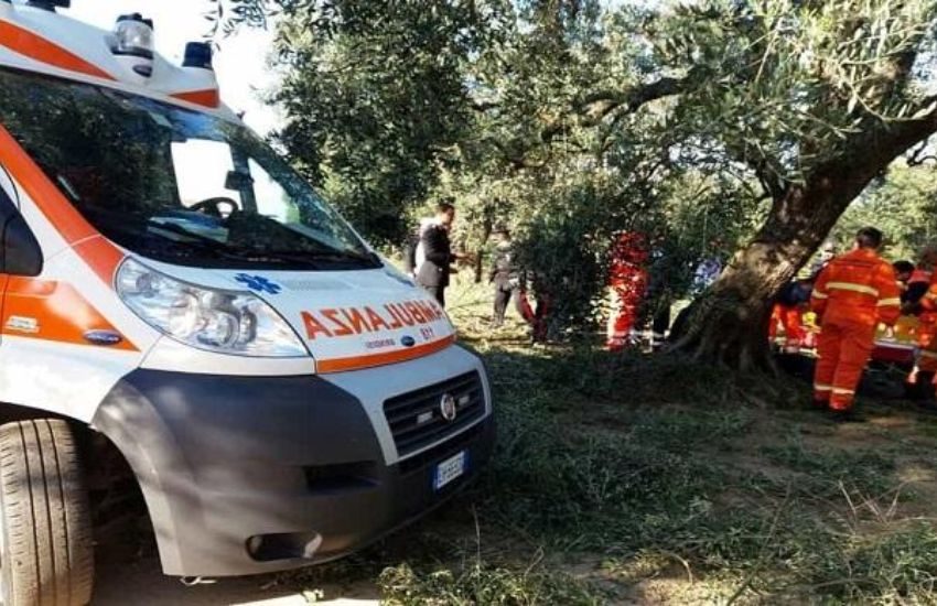 Il giallo del biglietto al fidanzato della 15enne suicida. La famiglia insorge: “Non è la sua scrittura”