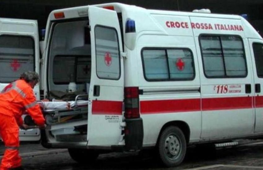 Studentessa 15enne investita dopo che scende dal bus: morta rincasando da scuola