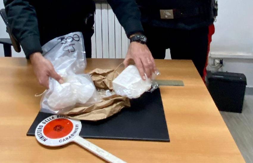 Fiumi di droga dal litorale romano alla provincia di Latina: due pontini nell’indagine dei Carabinieri