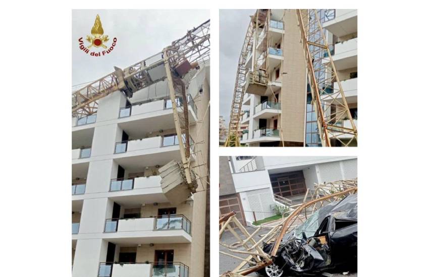 Gru installata in un cantiere crolla travolgendo un palazzo e precipitando sulle auto in sosta. Tragedia sfiorata. Paura e indignazione tra i residenti di via Grotta Perfetta, a Roma