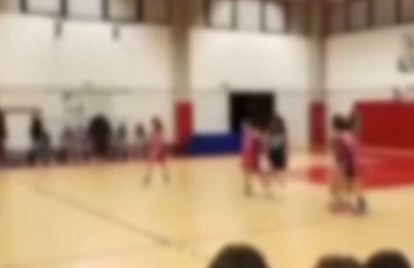 Vergognoso episodio di razzismo a Rimini in una partita di basket under 19: “Sei una scimmia”. Sfiorato lo scontro tra una mamma e una giocatrice