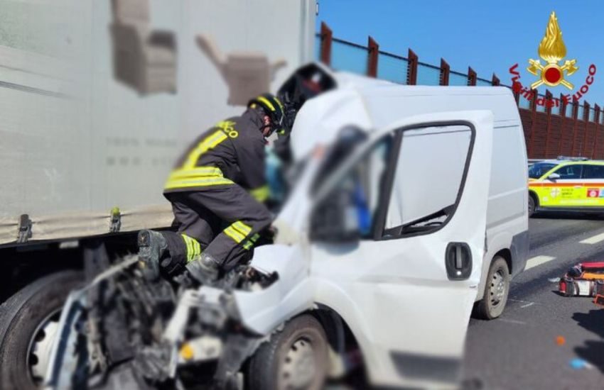 Tragico incidente sulla A14 a Montemarciano: un morto e un ferito grave